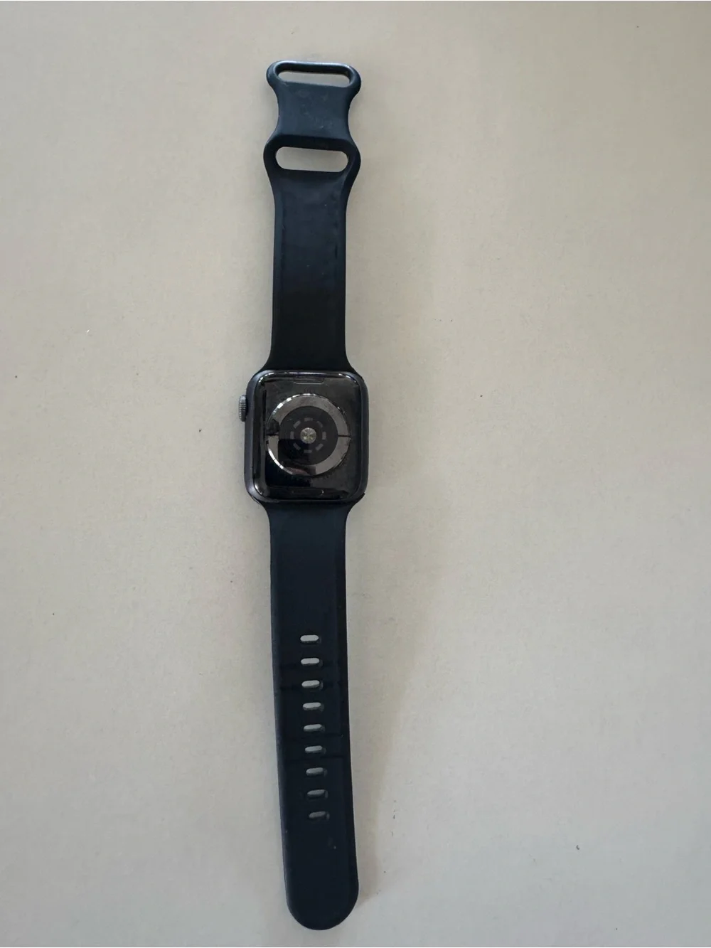 Apple Watch Series 5 40mm Aluminum Silver Case with Gray Leopard Band